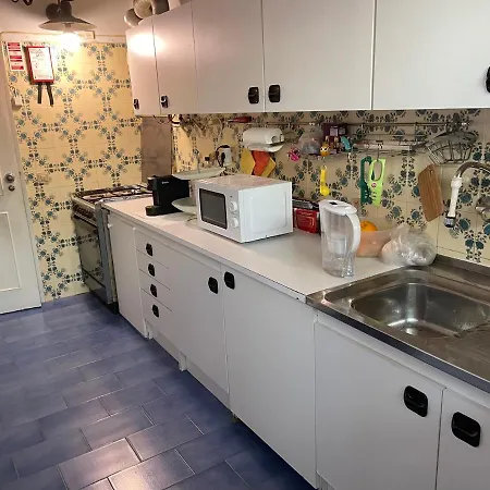 Miguel Torga Tita アパート *